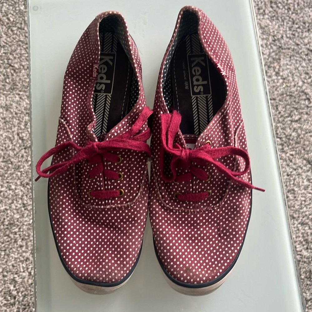 Keds Women's burgundy Polka Dot Sneakers size 9.5